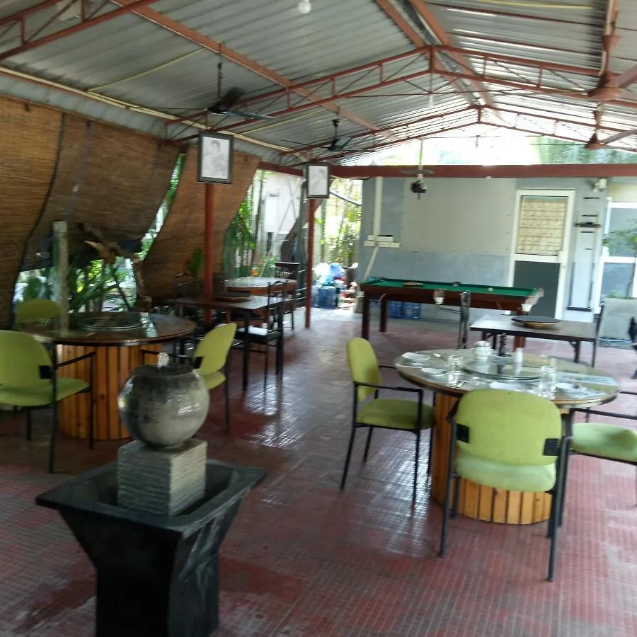 Palms Villa Negombo 0*,